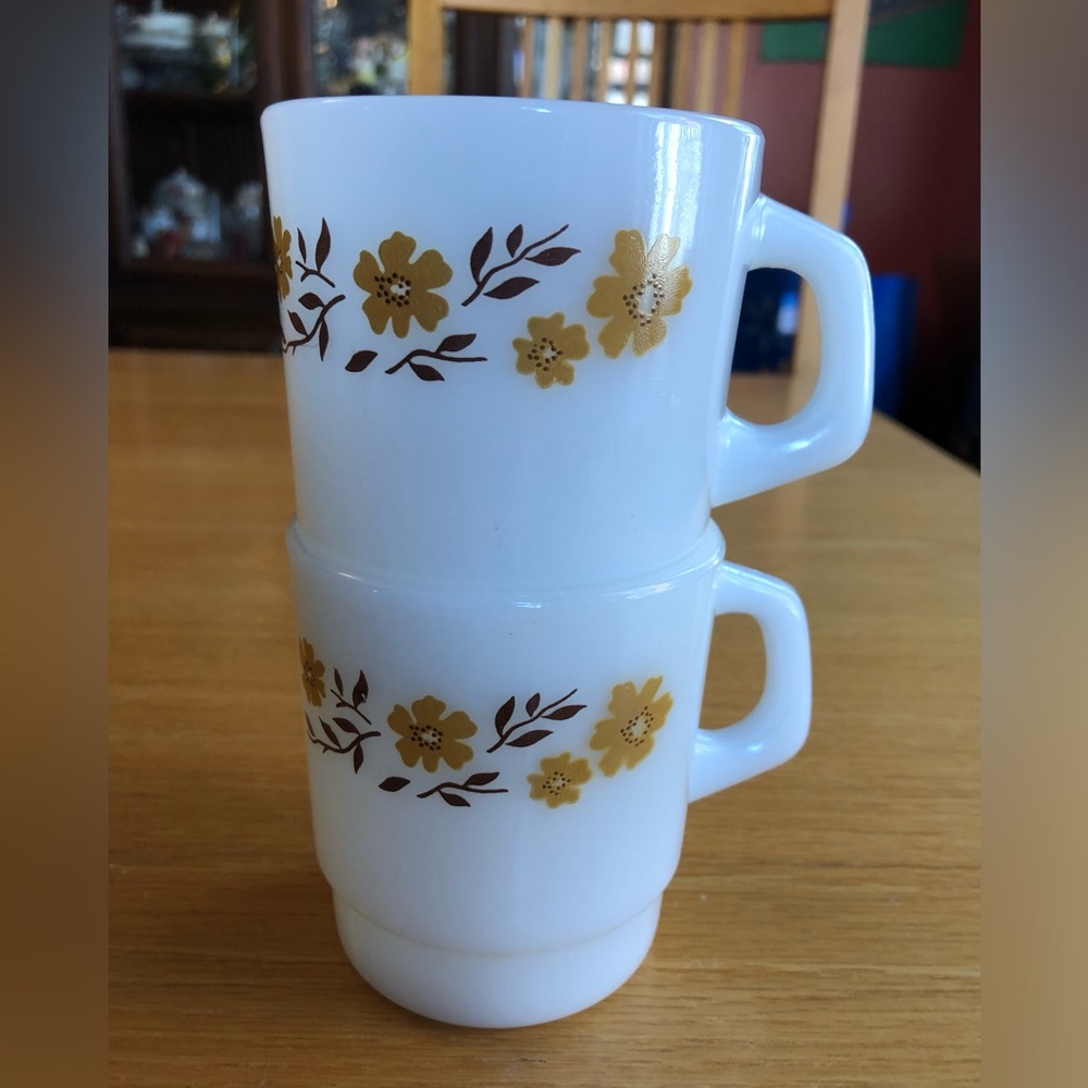 Pair of Floral Stackable Termocrisa Vintage Milk Glass Mugs